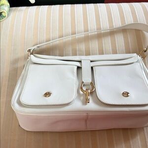 Kate Spade Vintage Elegant White Leather Shoulder Bag  No Call-outs
